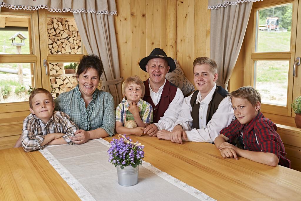 Holiday Chalet "Alpine Dreams" With Private Wellness Solčava Camera foto